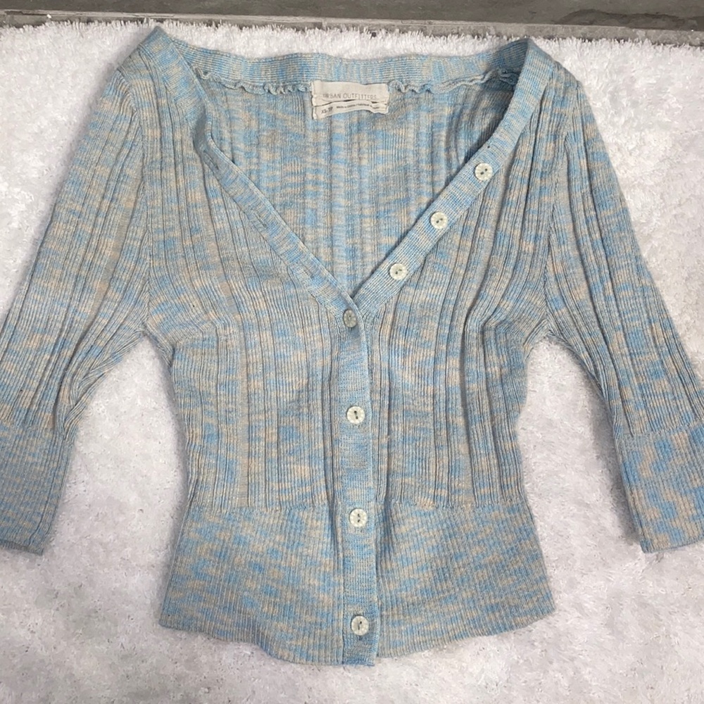 Urban Outfitters Cropped Shirt Size XS